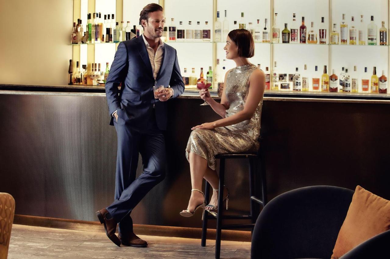 The Westin Brisbane Hotel Bagian luar foto The bar at the hotel
