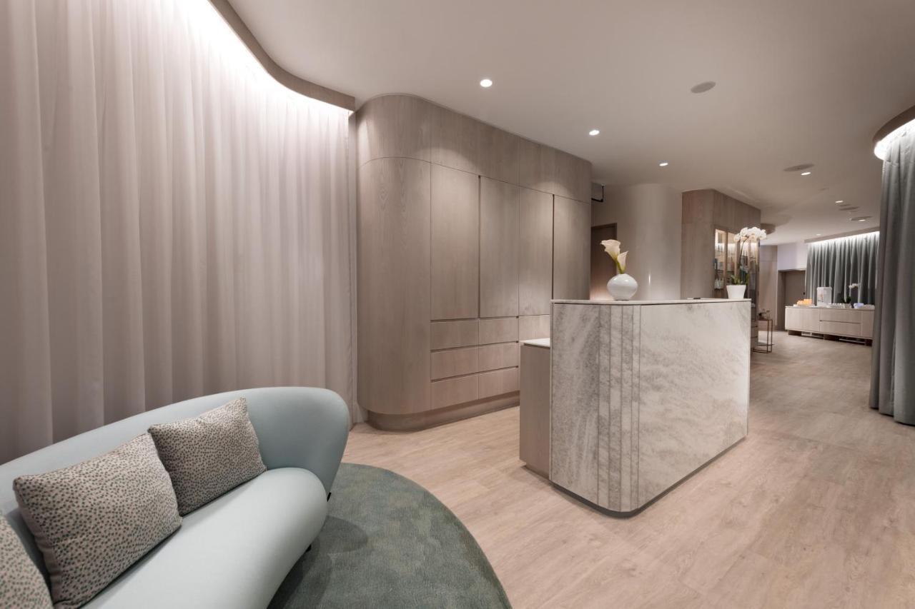 The Westin Brisbane Hotel Bagian luar foto The interior of the clinic