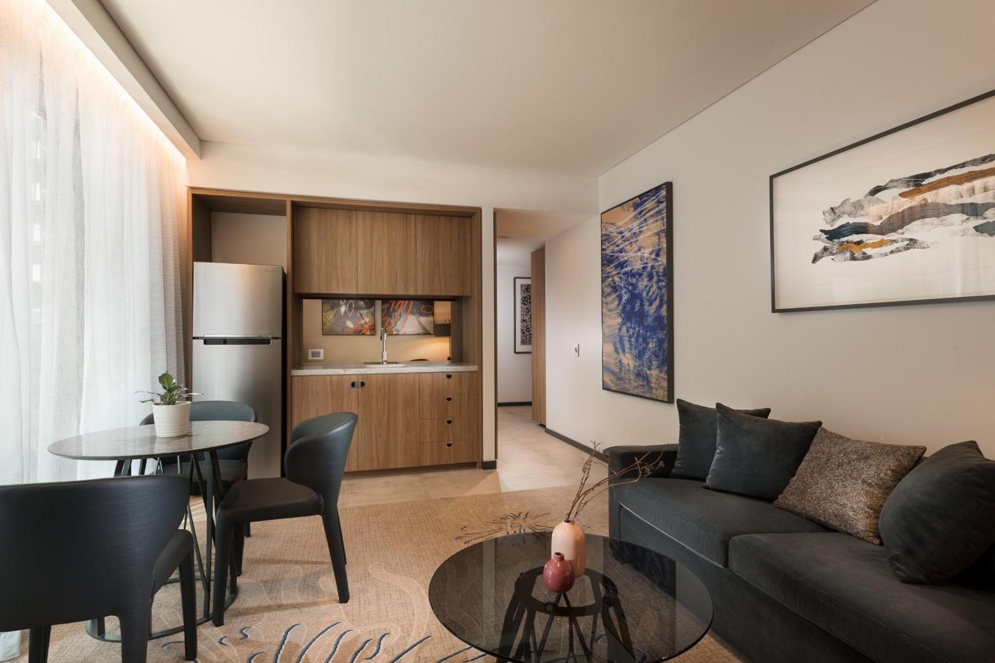 The Westin Brisbane Hotel Bagian luar foto A suite at the hotel