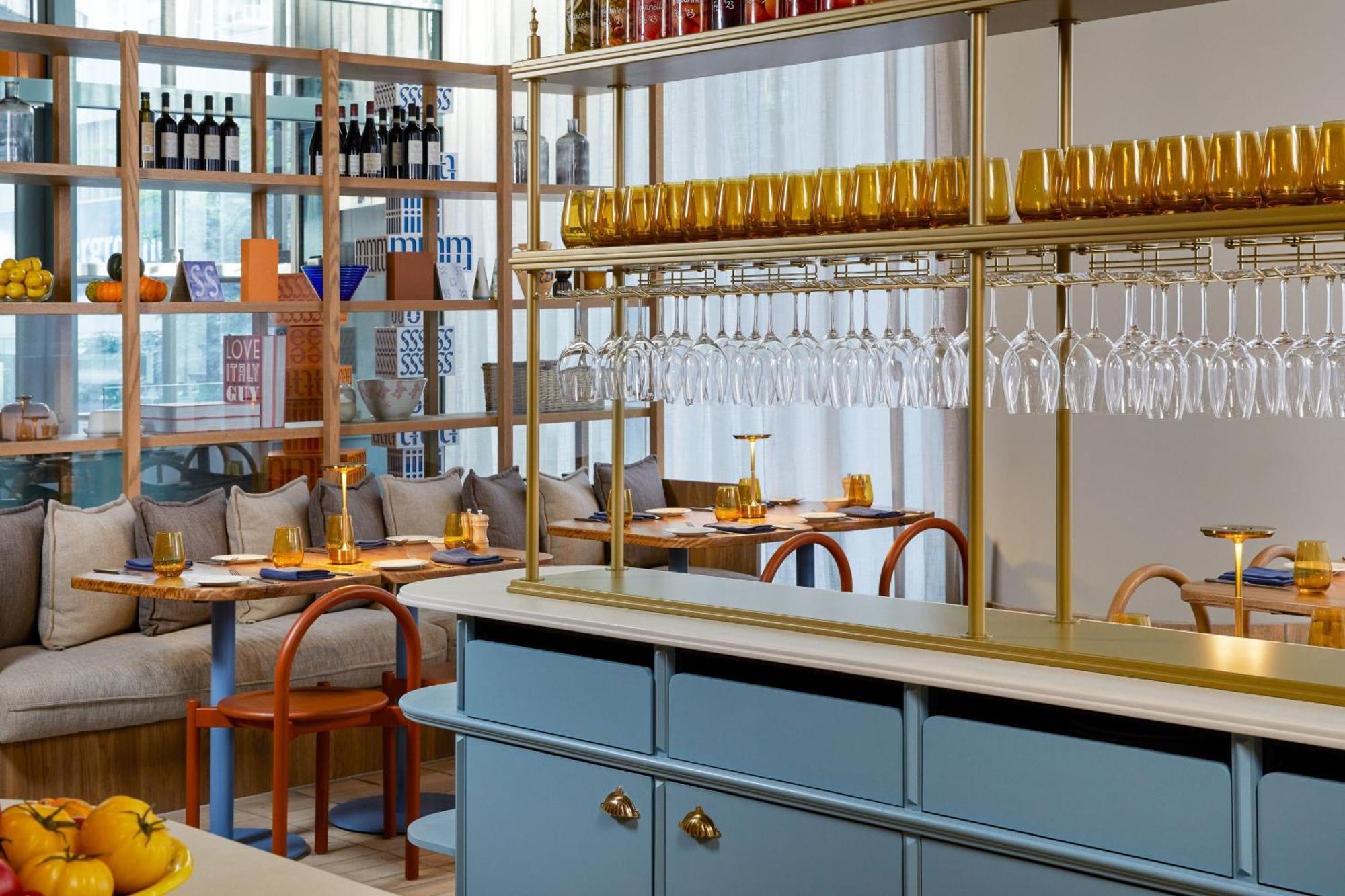 The Westin Brisbane Hotel Bagian luar foto The bar at the restaurant